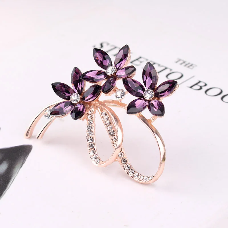 Pomlee 13 Colors Available 3 Flower Brooches For Women Elegant Cute Shining Pin Brooch Wedding Jewelry