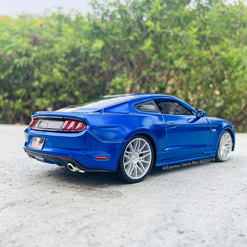 Maisto 1:24 Ford Mustang-GT simulation alloy car model crafts decoration collection toy tools gift