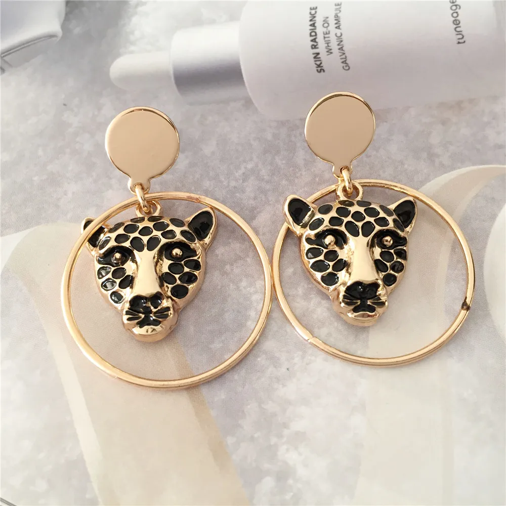 Cute Tiger and Leopard Pendant Drop Dangle Statement Earrings Modern Female Jewelry Metal Geometric Golden Hanging Swing Earring