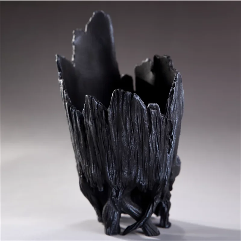 Gothic Black Skull Planter Pot for Halloween Decor and Flowers