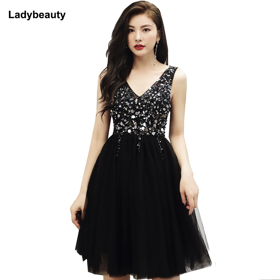 Ladybeauty 2019 Crystal Beaded Koktail Pendek Gaun Hitam Homecoming Gaun Leher V Seksi Mengkilap Mini Prom Gaun Abiye Vestidos