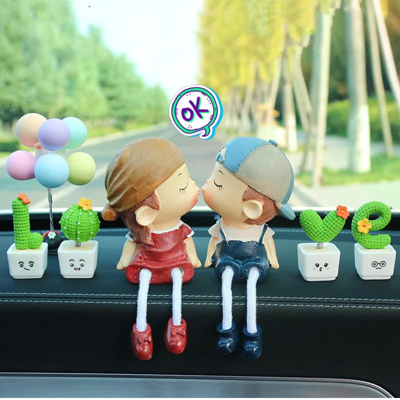 Cute Cartoon Kissing Doll High Quality Resin Creative Balloon Plants  Car Interior Decoration Gift