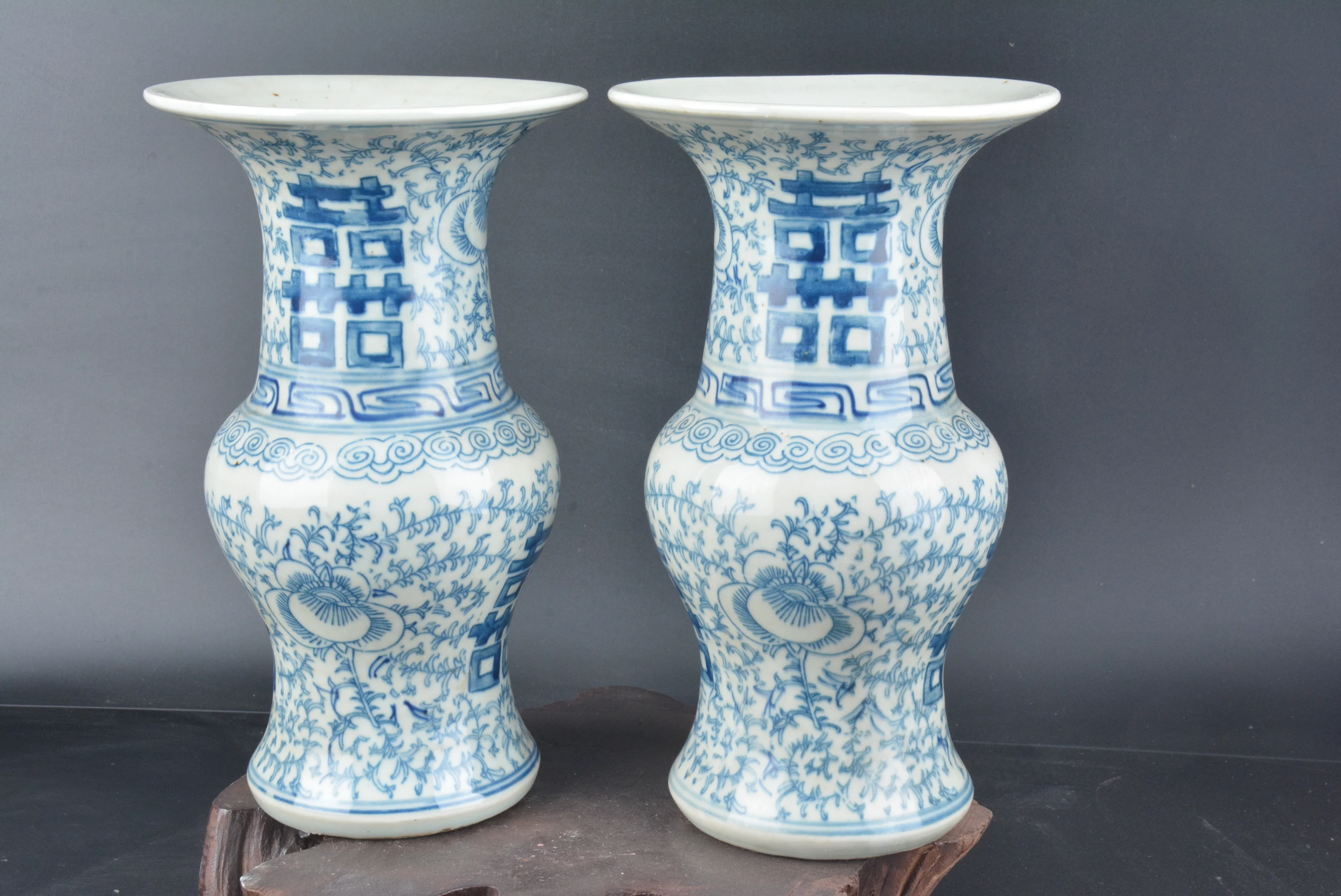 Rare old China porcelain vase,white and blue,painted crafts,A Pair,Decoration,collection & adornment,Free shipping