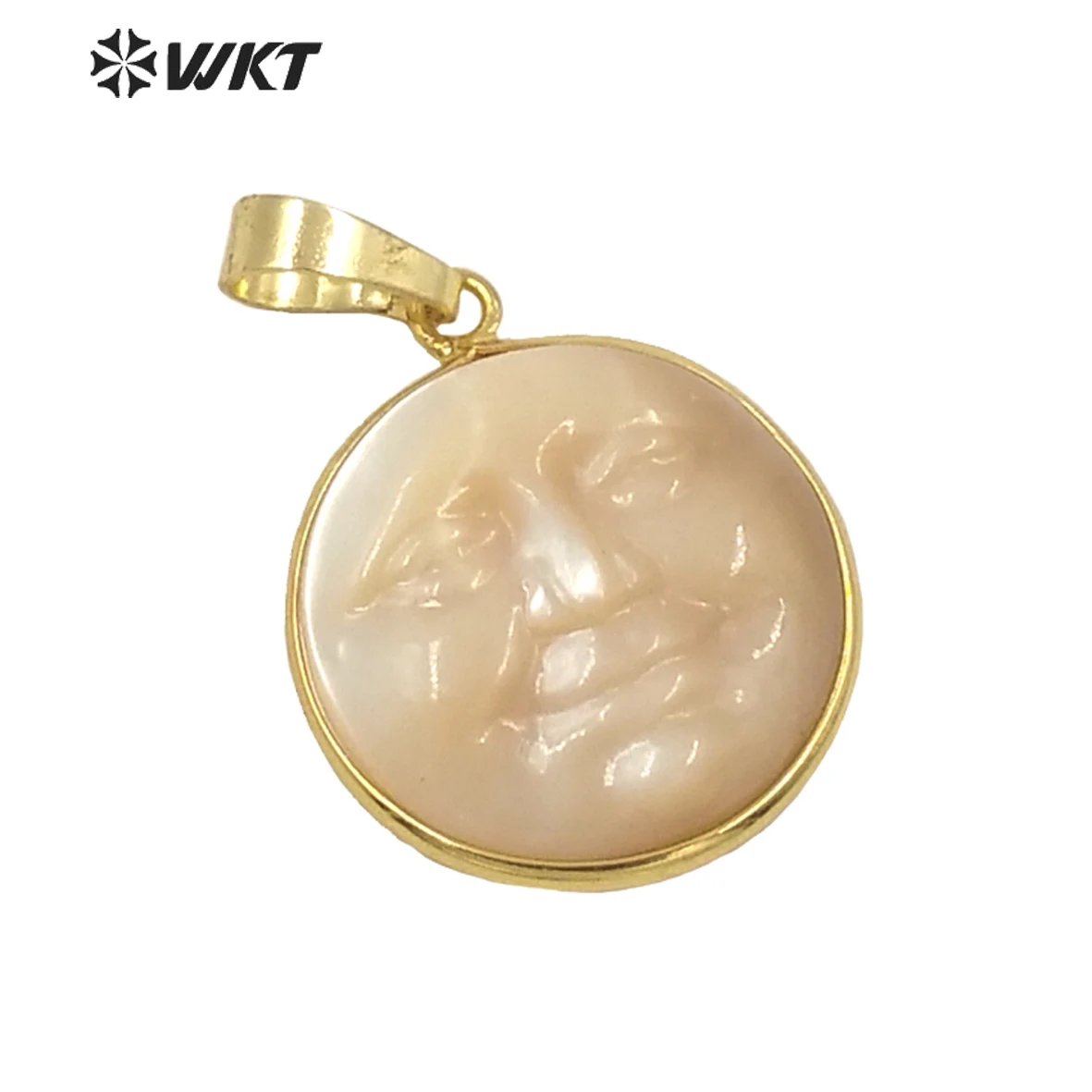 WT-JP243 American Hot Aales Round Carved Face Charms Lady Lovely Hand People Pendant Made Of Shell Necklace Accessories