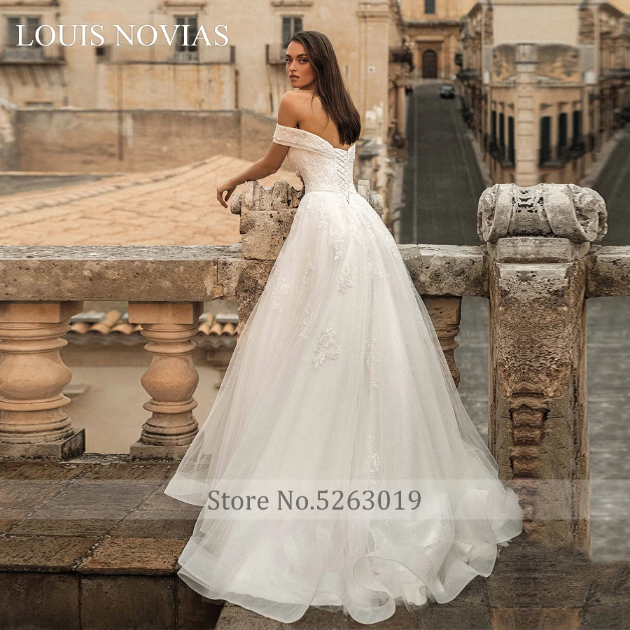 Louis Novias 2020 Sexy Sweethe A-line Wedding Dress Vestido De Noiva Beaded Elegant Backless 3D Lace Beach Vintage Wedding Dress