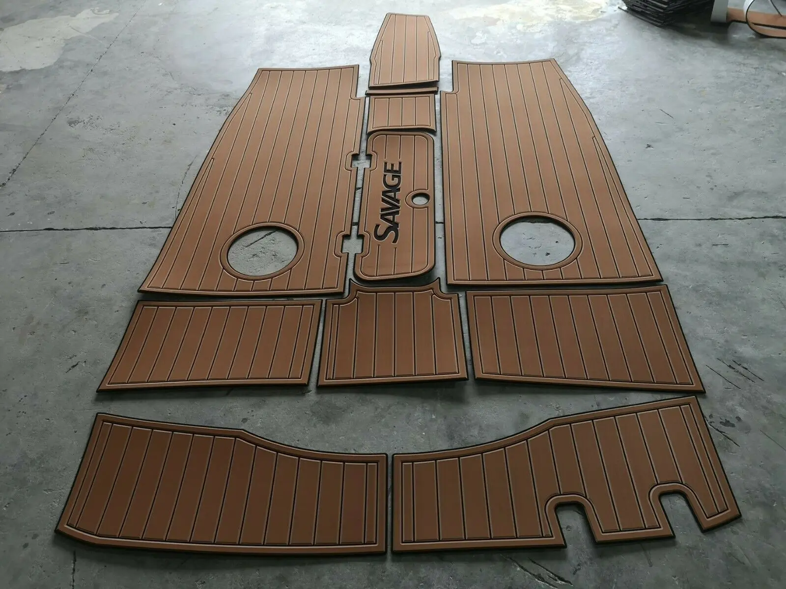 2011 SAVAGE 175B Cockpit swimming platform Pads 1/4