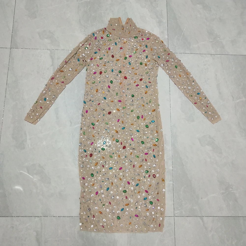 Sukienka siateczkowa długa seksowna transparentna błyszcząca wielokolorowa z dżetami rękaw elastyczny modna na studniówkę wieczorowa kryształowa na przyjęcie urodzinowe