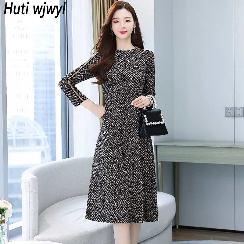 2024 Vintage Casual Party Midi Dress Women Striped Knt Thick Warm Maxi Dress Autumn Winter New Elegant Bodycon Office Lady Dress