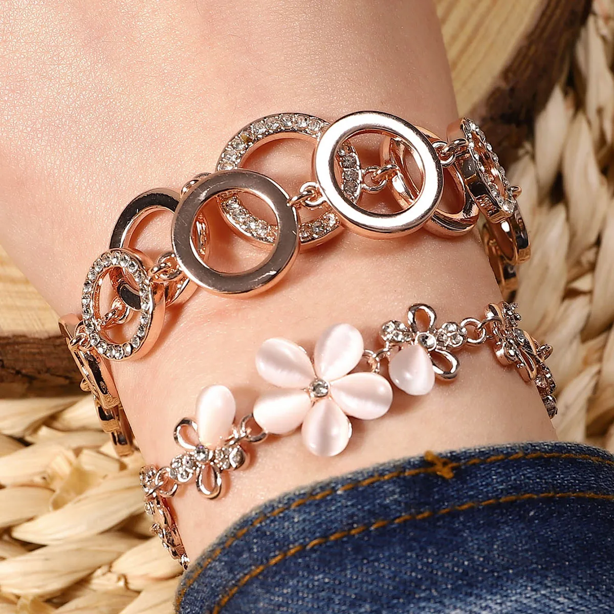 Fashionable casual women's crystal bracelet Five leaf flower accessories for ladies Love story double bracelet match