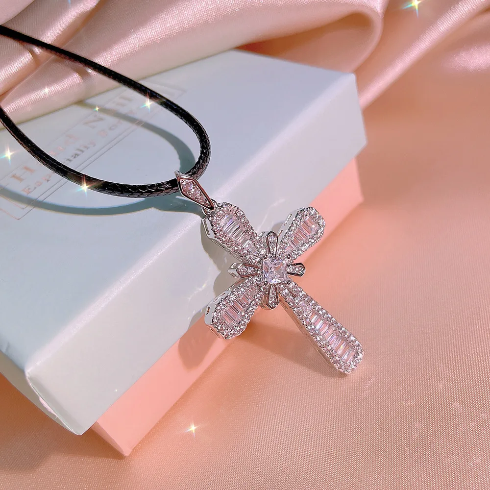 Exquisite White Zircon Cross Pendant Necklace Women\'s 925 Silver Geometric Cute/Romantic Chain Birthday Party Engagement Jewelry