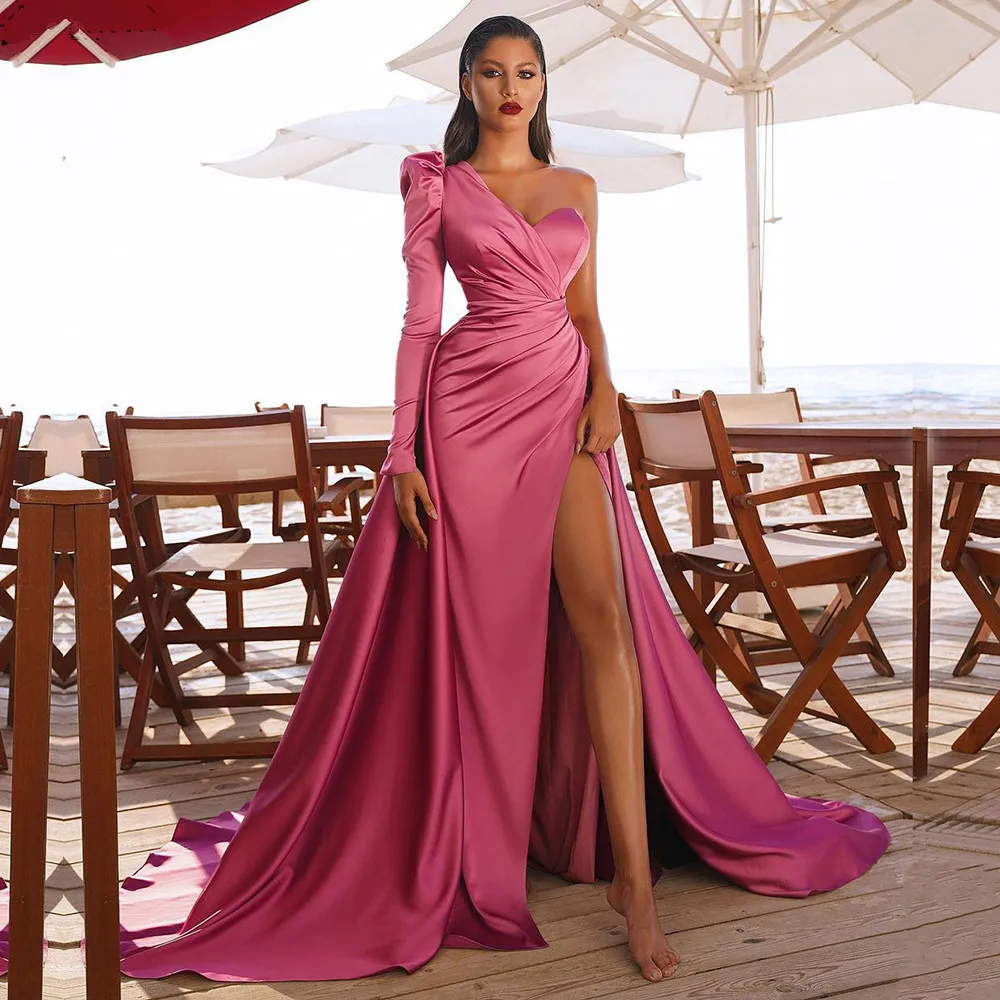 Robe de Soirée Simple en Satin Rose Plissé pour Femme, Asymétrique, Épaule Dénudée, Forme Trapèze, Fente Haute, Tenue de Célébrité, 2024