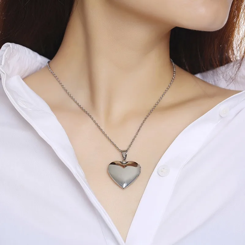 Vnox Hollow Heart Locket Pendants for Women Men, Photo Frame Necklaces,Stainless Steel Trendy Love Collar Gift