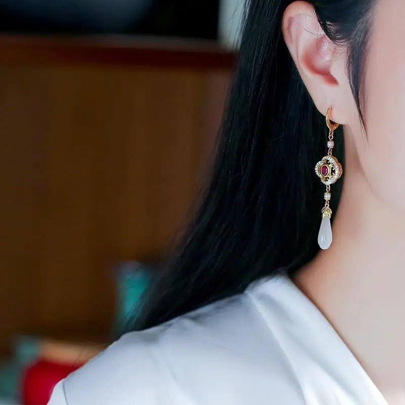 Natural Hetian White Magnolia Flower Hollow Diamond Earrings Chinese Retro Luxury Aristocratic Charm Women\'s Silver Jewelry