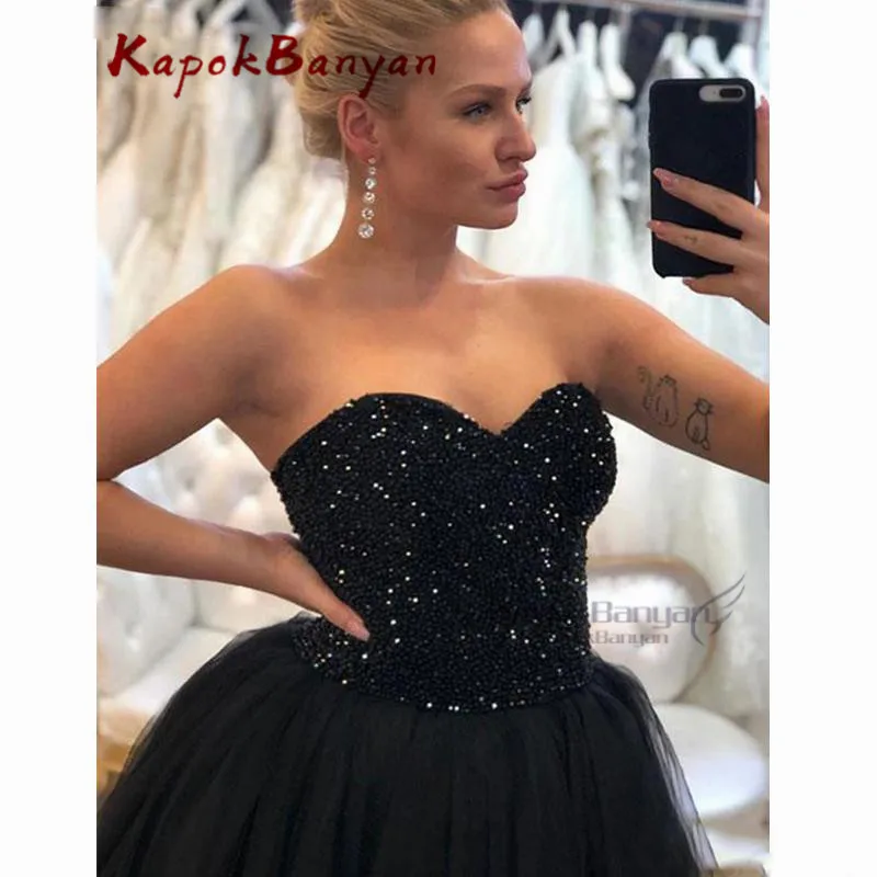 Vestido de festa clássico com babados, vestido de baile preto com miçangas, corpete, babados, tule, vestido formal