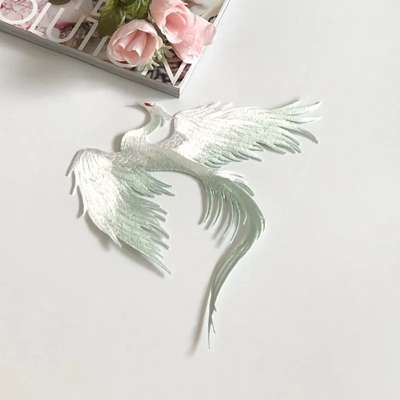 1Ps New Phoenix Embroidered Patches Iron on Stick Birds Patch Clothes Applique Embroidery DIY Crafts  Accessory Green Pink Grey