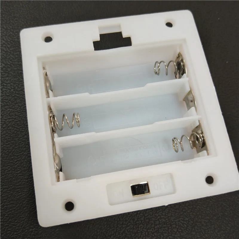 

15pcs/lot 3 X 1.5V AA Rectangular Embedded Battery Holder Storage Box Case 3 Slots 4.5V Batteries Plastic Cover Shell