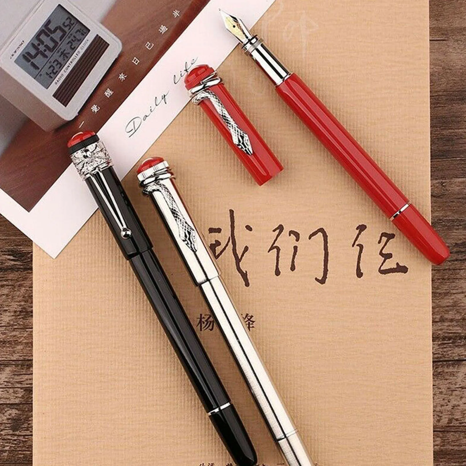 F9ปากกาโลหะงูแมงมุมลูกสูบF Nib 0.5มม.ปากกาของขวัญ