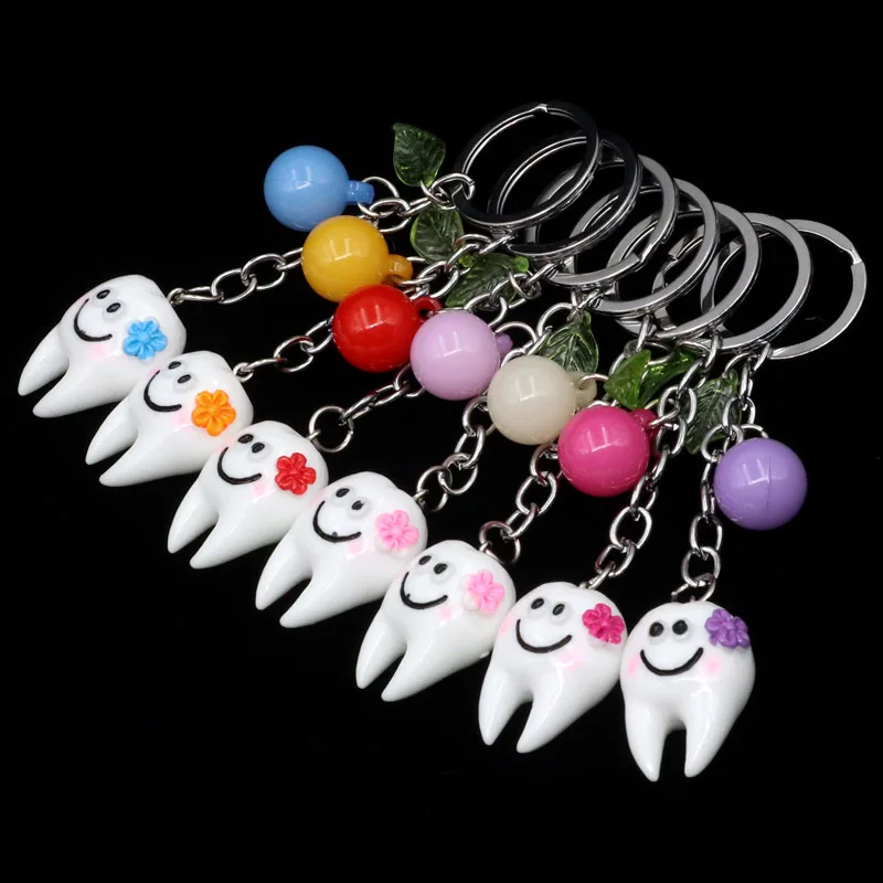 5pcs Dental Teeth Shape Model Simulation Tooth Key Chain Fashion Cartoon Lovely Pendant Teeth Key Chain as Dentist Gift