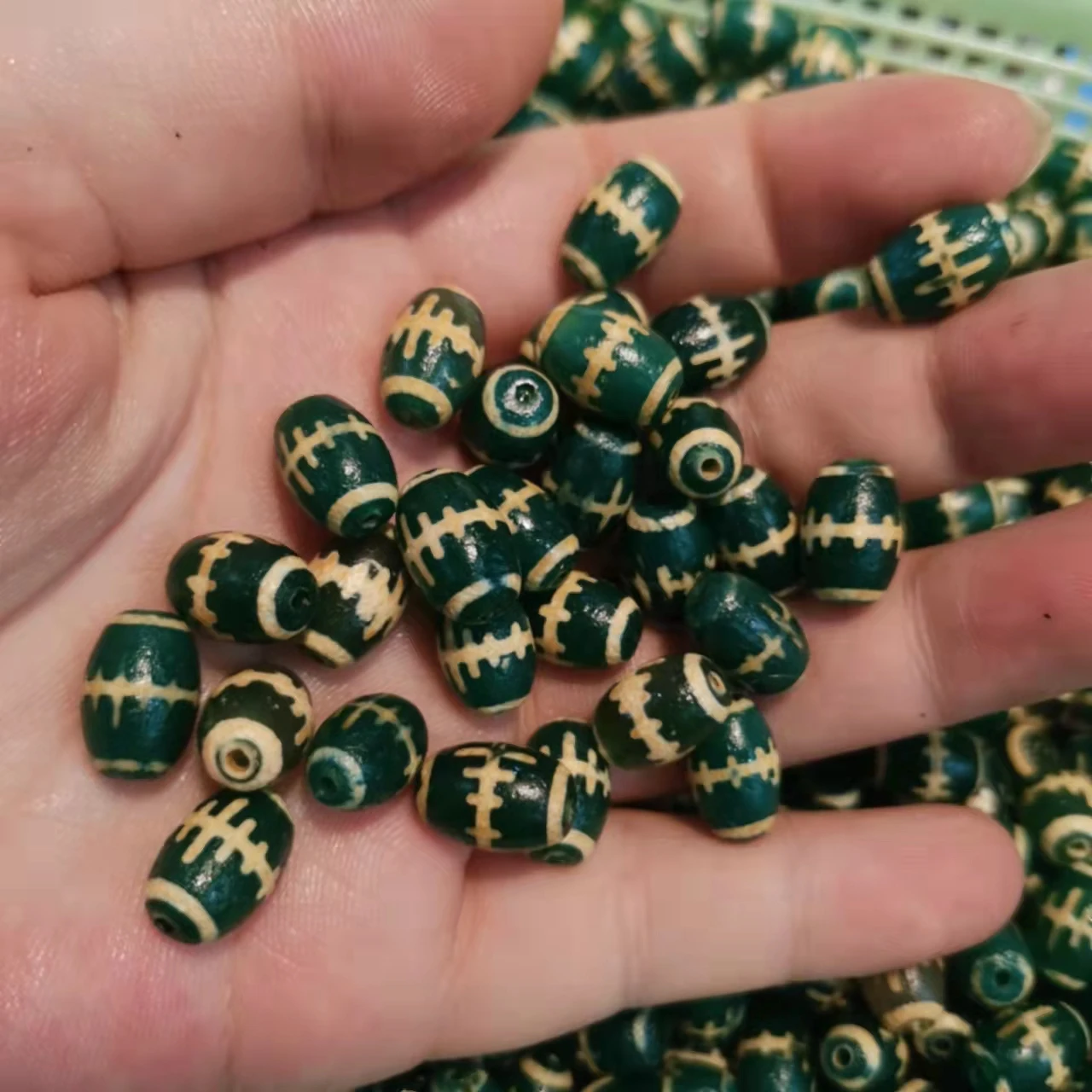 12pcs/lot Rare natural Yellow-green Agate Keg Beads Dzi Beads New Products Launched used as accessories necklaces bracelets gem