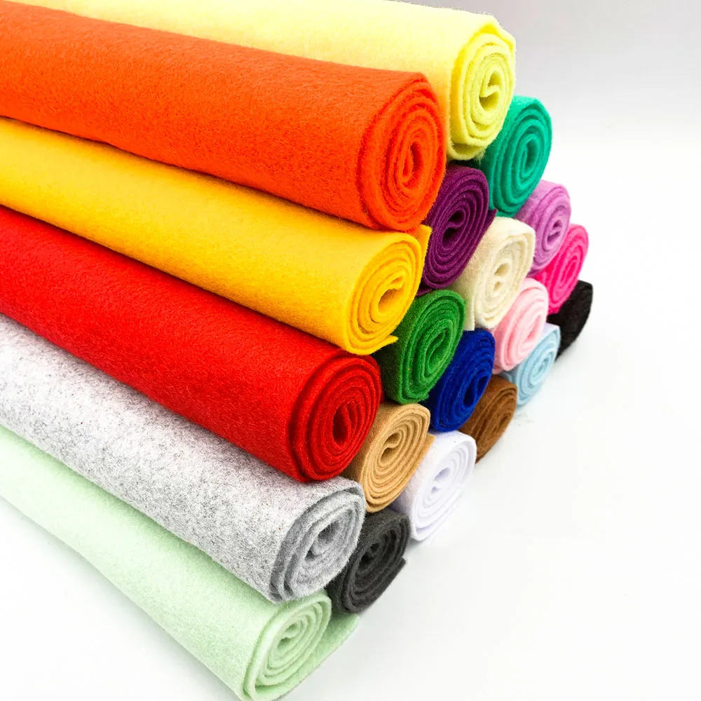 BY THE Yard Soft Felt Fabric Non-woven Felt Fabric DIY Sewing Dolls Crafts Gift Handmade Material 1.4mm Thick  90*90cm Roll