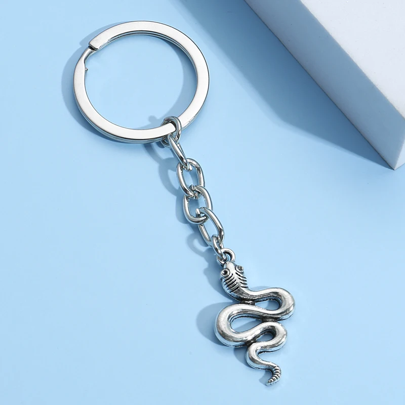 Snake Keychain Animal Serpent Key Ring Alloy Key Chains For Women Men Handbag Accessorie Car Hanging DIY Handmade Jewelry