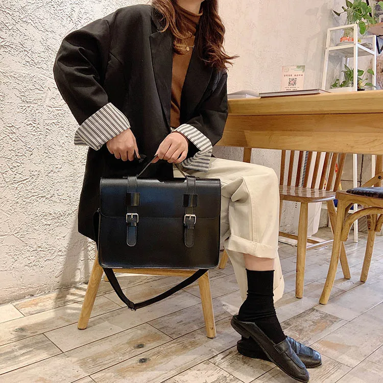 Luxury Women Crossbody Bag Female 2021 New Korean Fashion Shoulder Bag Ladies Trend big Buckle Messenger Bag Handbag