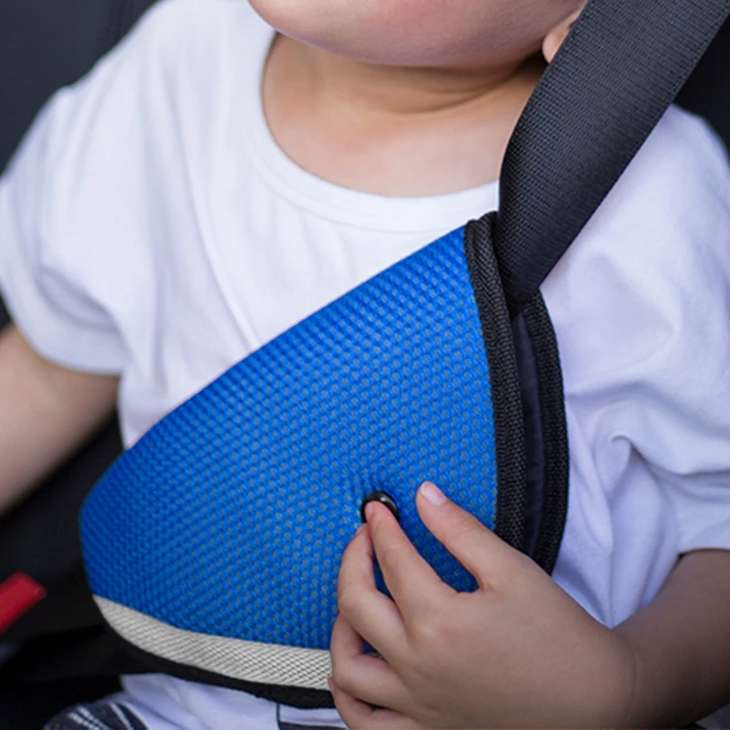 Triangle Child Car Safety Belts Adjuster, Child Resistant Safety Belt Protector Shave Blue  Baby Car Safety Belt Pad Support