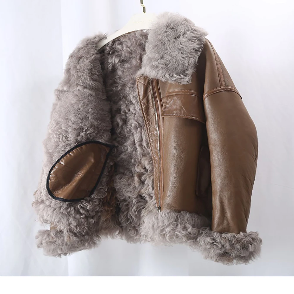 ผู้หญิงสั้นเสื้อขนสัตว์Lamb Fur Coatหัวรถจักรสั้นขนสัตว์Lambขนสัตว์และขนสัตว์All-In-Oneเสื้อแจ็คเก็ตหนังสั้นเสื้อกันหนาว