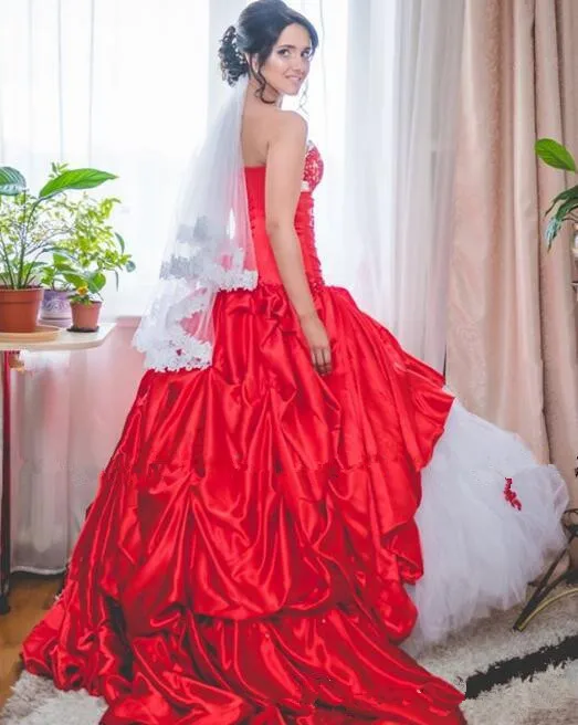 Vestidos De Noiva 2021 Elegant Suknia Slubna ชุดแต่งงานซาติน Appliques สีแดงและสีขาวเจ้าหญิงลูกไม้ Gowns แต่งงาน Trouwjurk