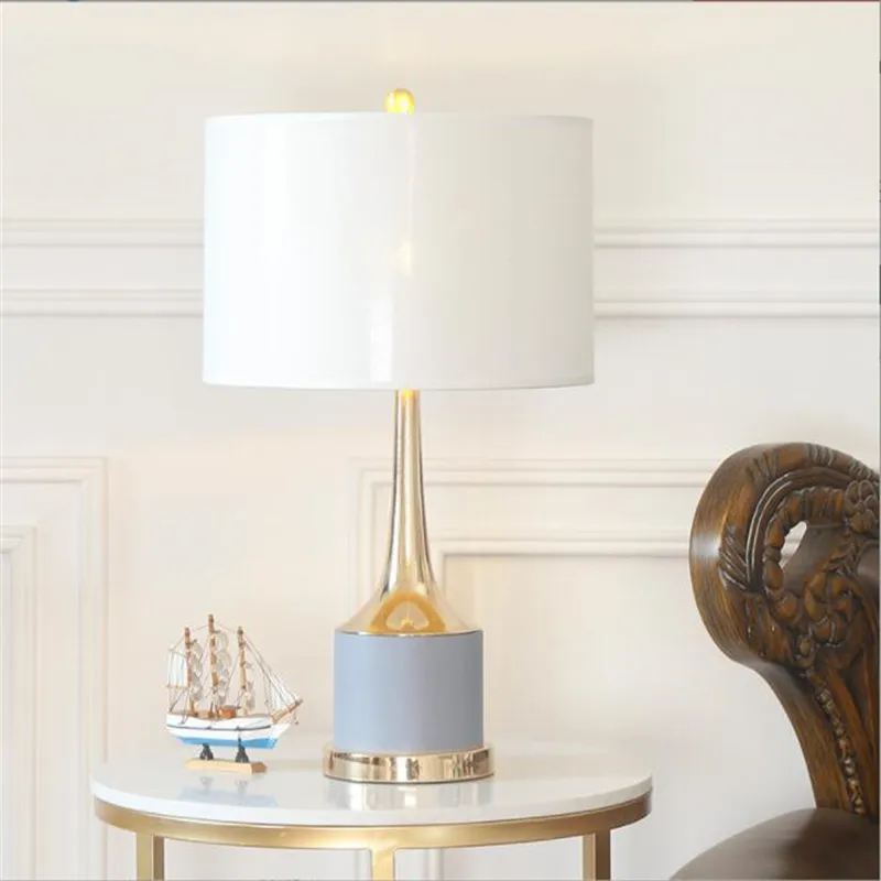 

Modern Luxurious Gold Metal Table Lamp Foyer Sample Room Bedside Wedding Decor Grey Fashion Desk Light D84