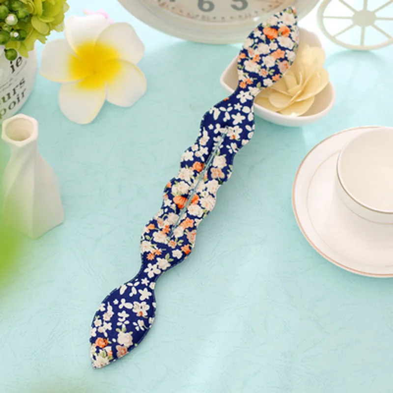 Furling Girl 1PC Floral Dots Lips Style Bunny Ears Magic Sponge Hair Styling Bun Maker Twist Curler Tool Hair Accessory