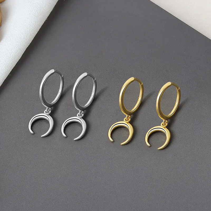 LIVVY Silver Color Hot Sale Geometric Moon Crescent Hoop Women First-hand Supply Exquisite Gorgeous Earring 2021 Trend