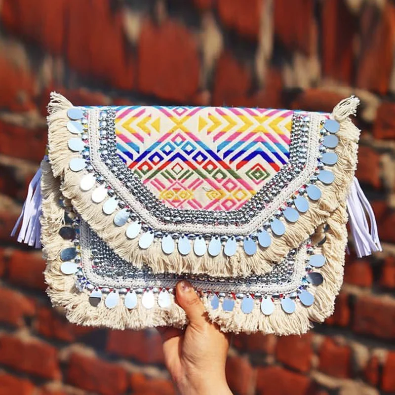 

DOYUTIG Fashion New Women's Ethnic Embroidery Hobo Bag Indian Bohemia Clutches & Crossbody Bag Vintage Tassel Envelope Bag F851