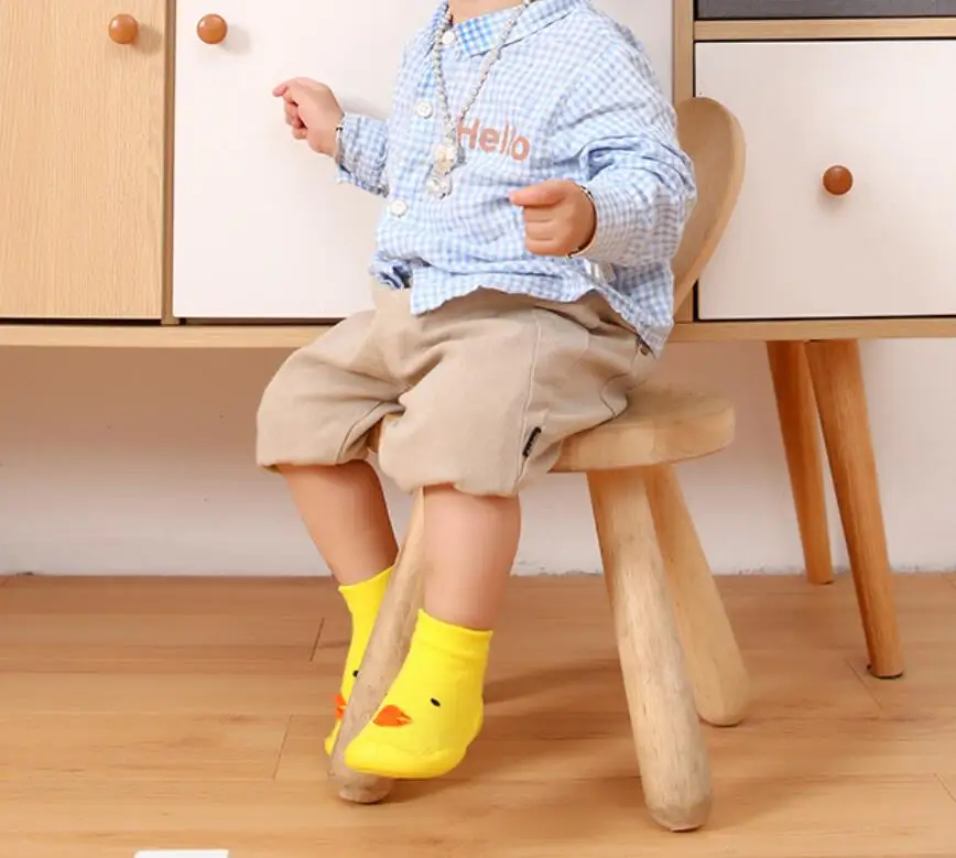 Autumn & Winter New Baby Toddler Floor Socks Rubber Socks Cartoon Little Yellow Duck Socks Towel Thickened Children Floor Socks