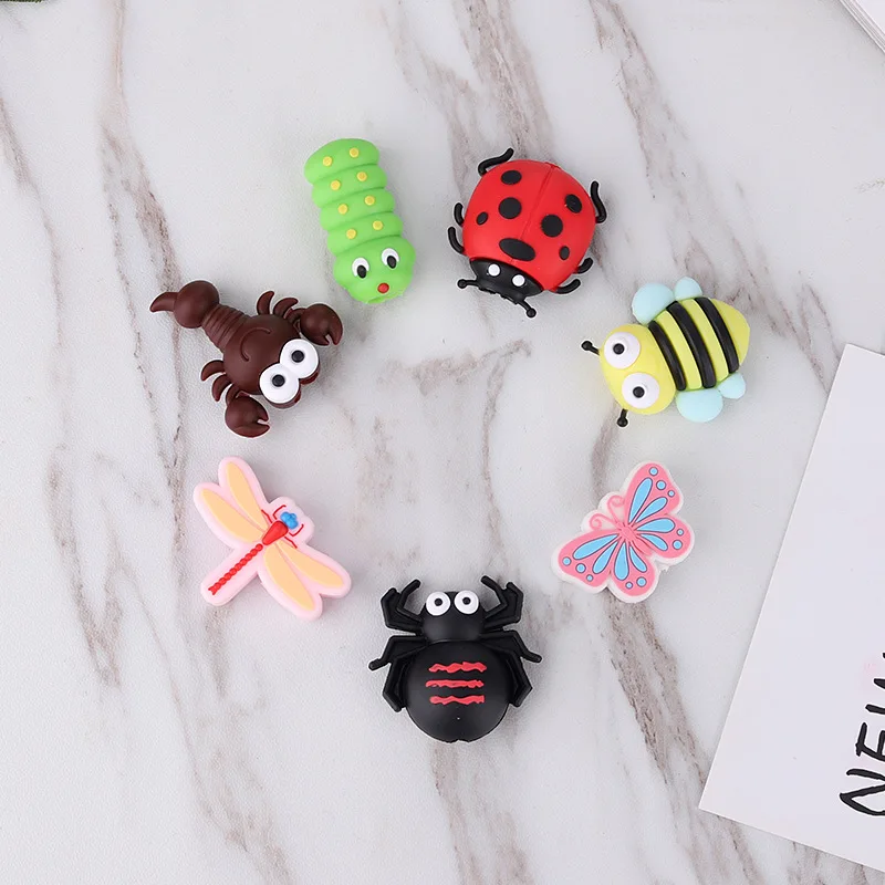 Leuke Cartoon Mini Insecten 15 Ontwerpen Bite Kabel-Winder Usb Data Line Protector Cord Cover Siliconen Versieren Accessoires