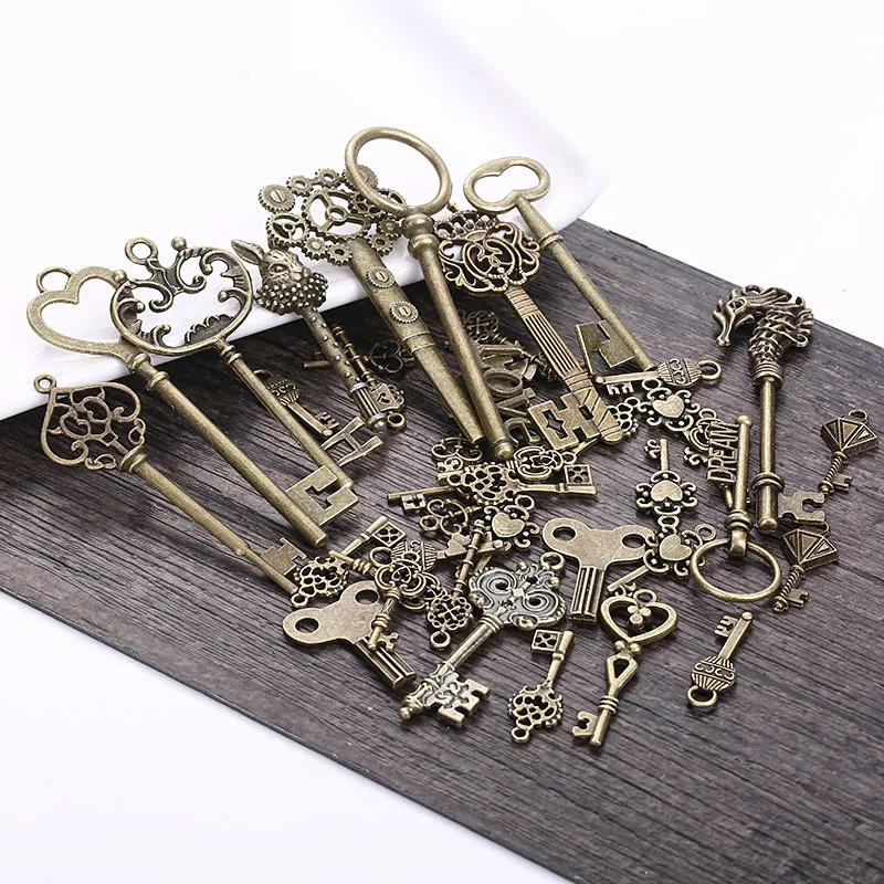 10pcs/lot Random Vintage Key Charms Fit Bracelet Necklace Findings Antique Bronze Color Metal Charms Pendants Jewelry Supplies