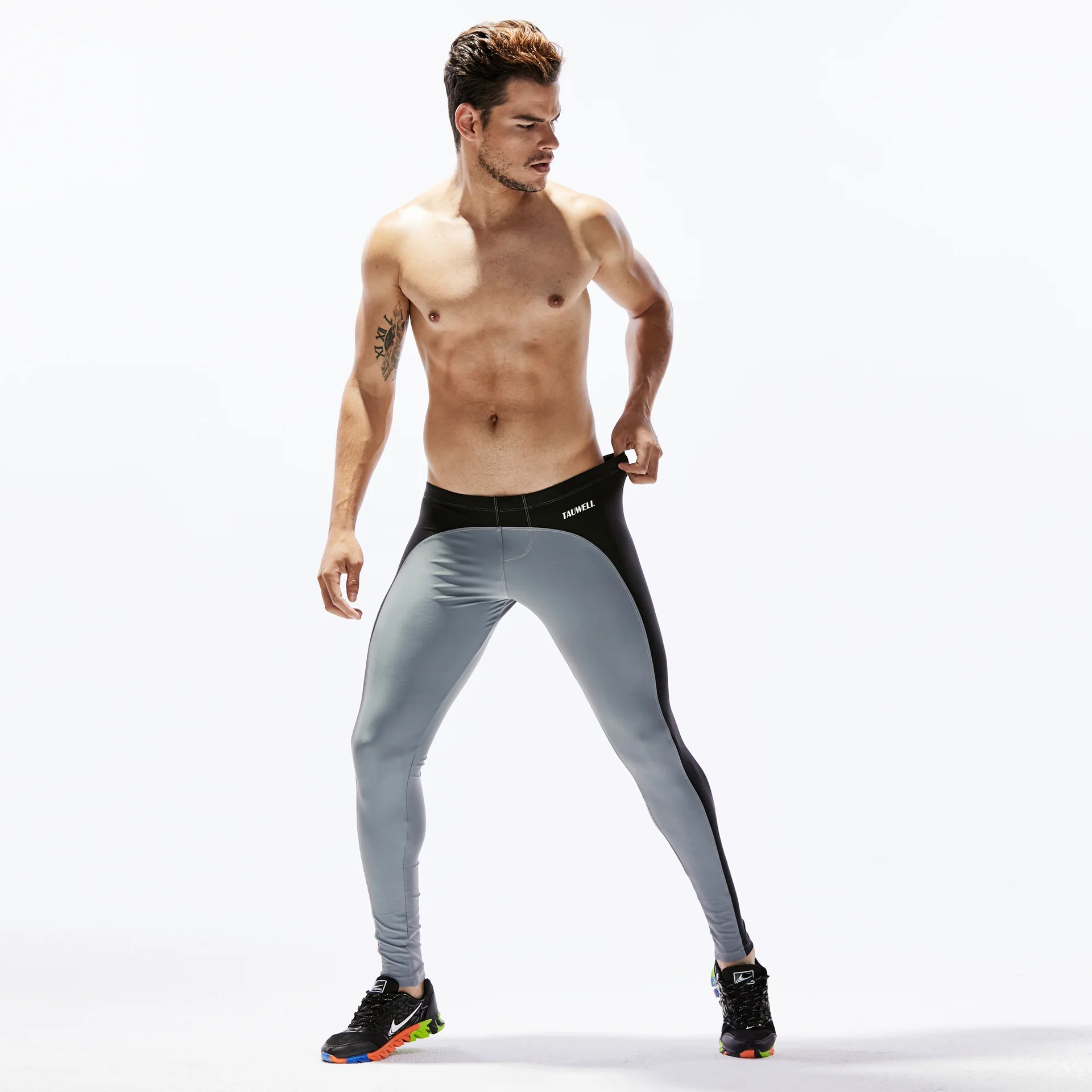 2020 New High Quality Fitness Trousers Men's Elastic Skinny  Pants Running Tracksuit Pants  Men Long Johns