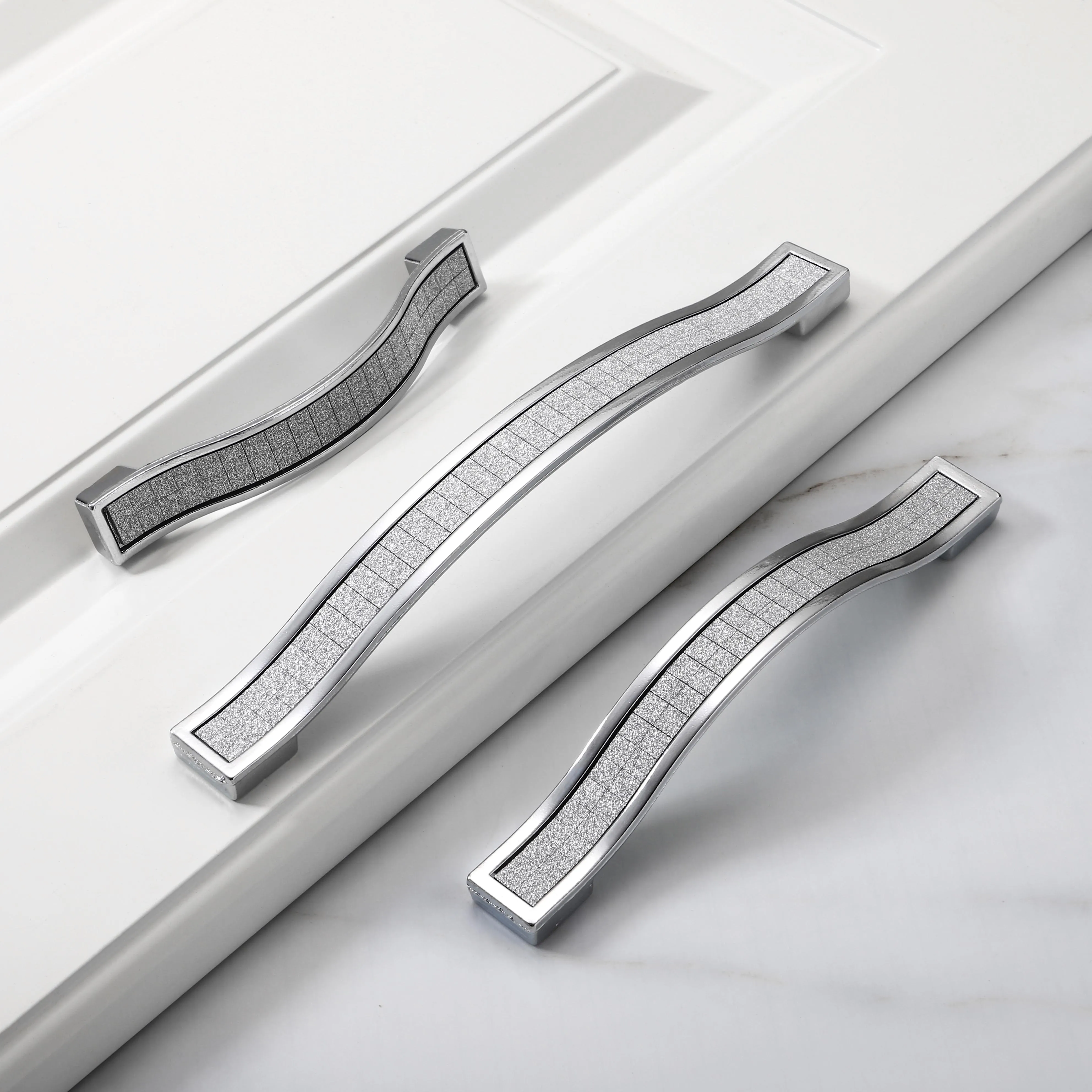 Rhinestone Crystal Drawer  Europe Style Aluminum-Alloy Furniture Door Pull Handle for Dresser Cabinet Cupboard Kitchen Hardware