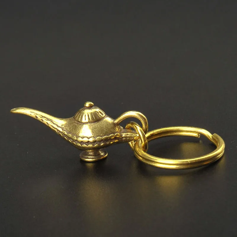 Retro Brass Aladdin Magic Lamp Men Car Keychain Pendant Decoration Trinket Metal Copper Oil Lamp Keyring Hanging Fashion Jewelry