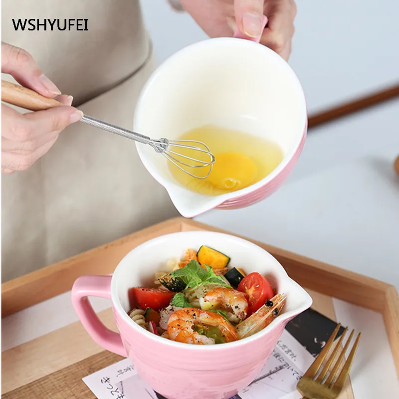 Ceramic mixing bowl with handle, light and luxurious egg mixing bowl, pointed drain cup, exquisite kitchen ceramic tableware