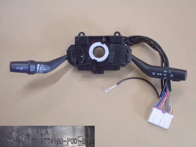 Turn signal switch 3774100-P00-D1 for Great Wall Wingle