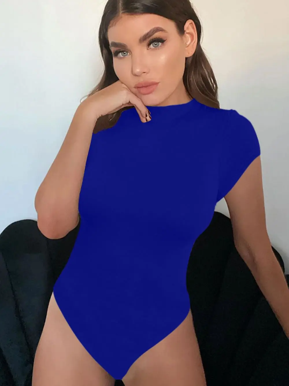 Bodysuit Wanita Musim Panas 2021 Bodysuit Polos Klub Luar Ruangan Kasual Bodycon Lengan Pendek Ritsleting Belakang Leher-o Seksi AM203