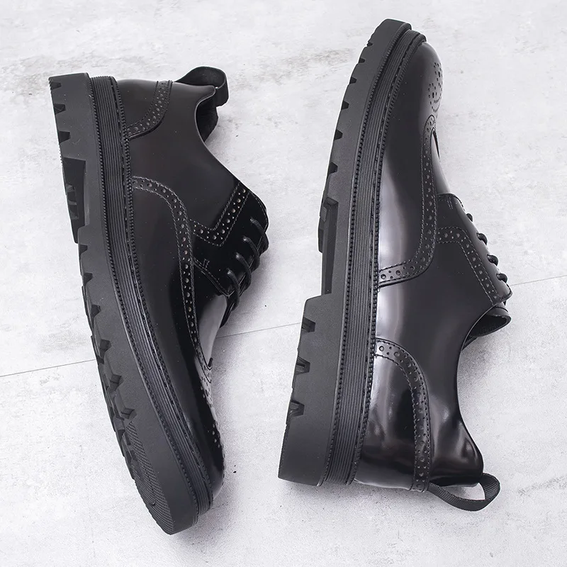 Fashion Mens Daily Casual Business Office Work Genuine Leather Brogue Shoes Thick Soled Heightened Carved Cowhide Men Shoes New