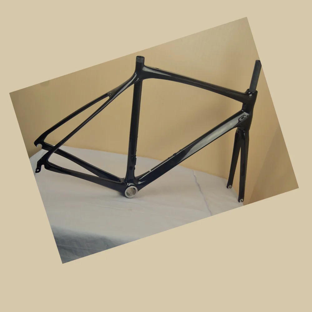 Special Price lightweight carbon bike road frame road bike  FM-R868HE Size 450MM 480mm 540MM in stock