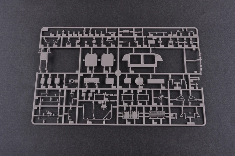 عازف البوق 05554 1/35 الروسية 9K35 Strela-10 SA-13 نظام صواريخ غوفر لعبة عسكرية هدية الحرفية التجمع نموذج بناء عدة