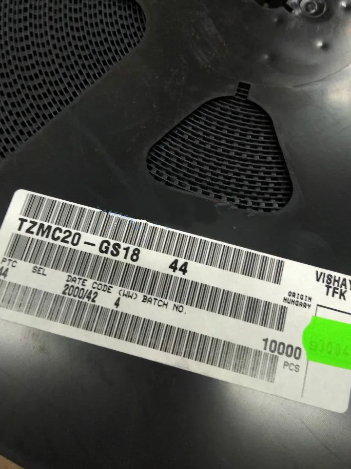 100PCS TZMC20-GS18 TZMC20  20V 0.5W 5% voltage regulator SOD80 LL34
