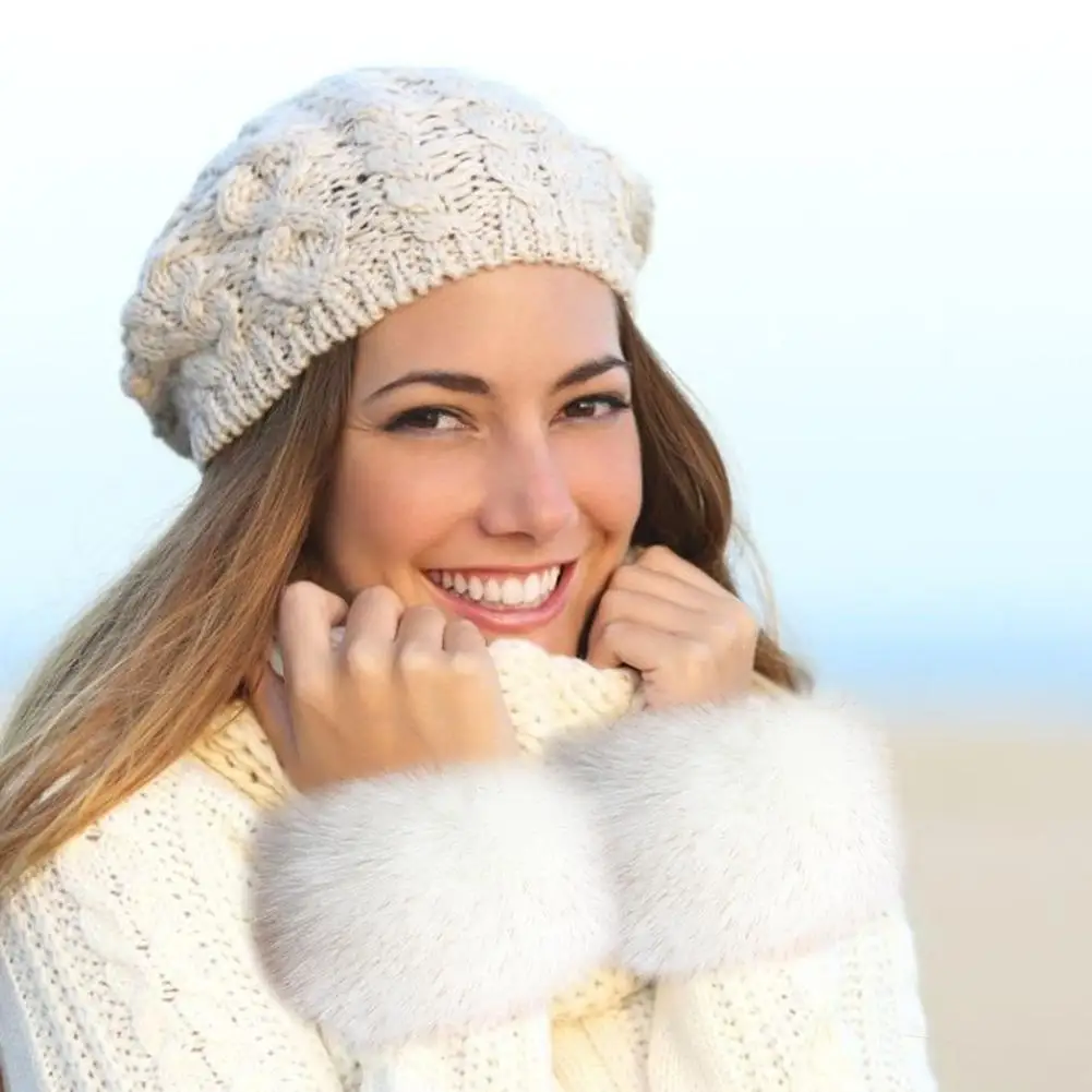 Muñequera cálida y suave de piel sintética a prueba de viento para mujer, calentador de muñeca, Mangas de brazo, guantes, invierno, nuevo, 1 par