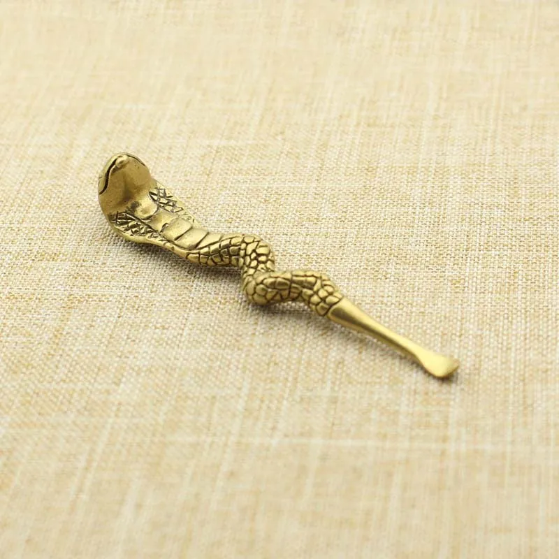 Retro Brass Cobra Ear Pick Car Key Chain Pendant Jewelry Creative Friends Gifts Pure Copper Chinese Zodiac Animal Snake Keyrings