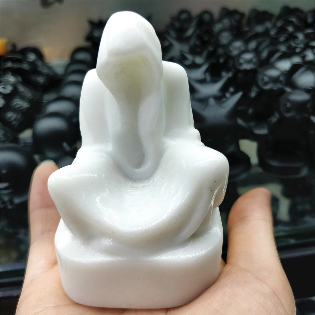 Natural Black Obsidian White Jade Marble Nazgul Crystals Carved Ringwraiths Figurine Dr Stone Souvenirs Crafts Witch Decoration