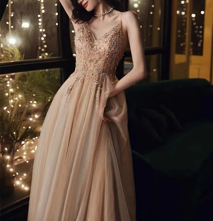 Champagne Evening Dresses Sexy Deep V-Neck Long A-Line Sleeveless Beading Sequins Formal Party Prom Gowns Robes De Soirée 2024